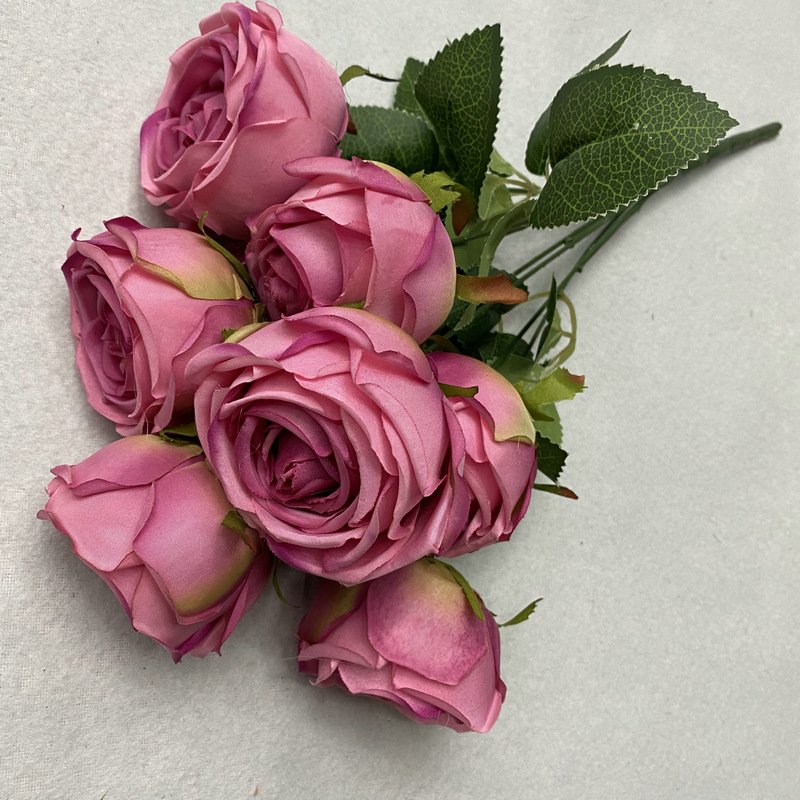 7-Head Bouquet Royal Princess Rose