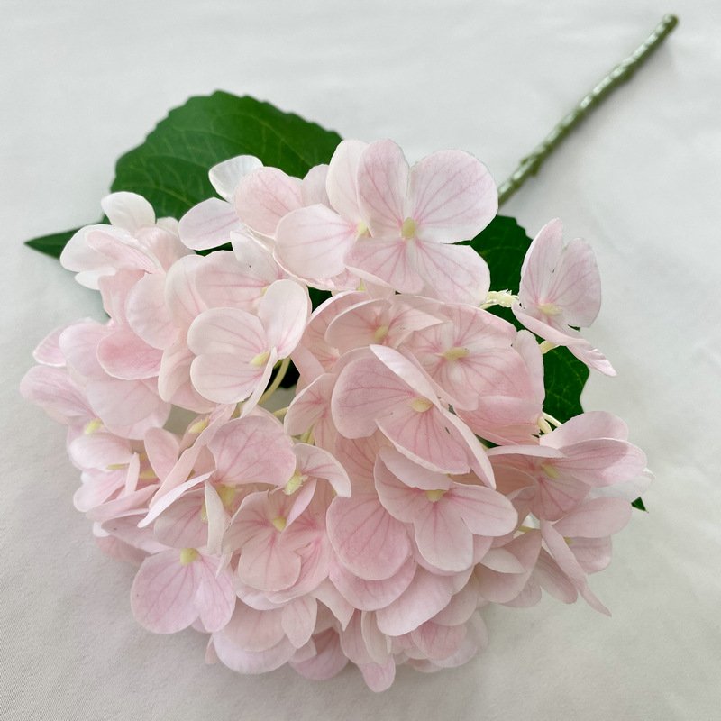 Hand-Feel 72-Piece Hydrangea